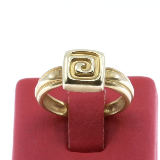 18 K yellow gold meander ring, 2009.