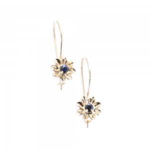 14 K gold vintage daisy earrings with small sapphire, 2106.