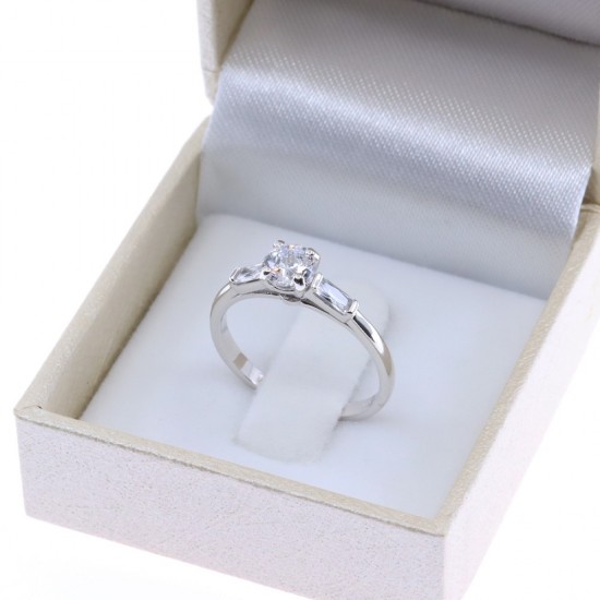 14 K white gold solitaire ring with central zircon and baquette sides, 3063.